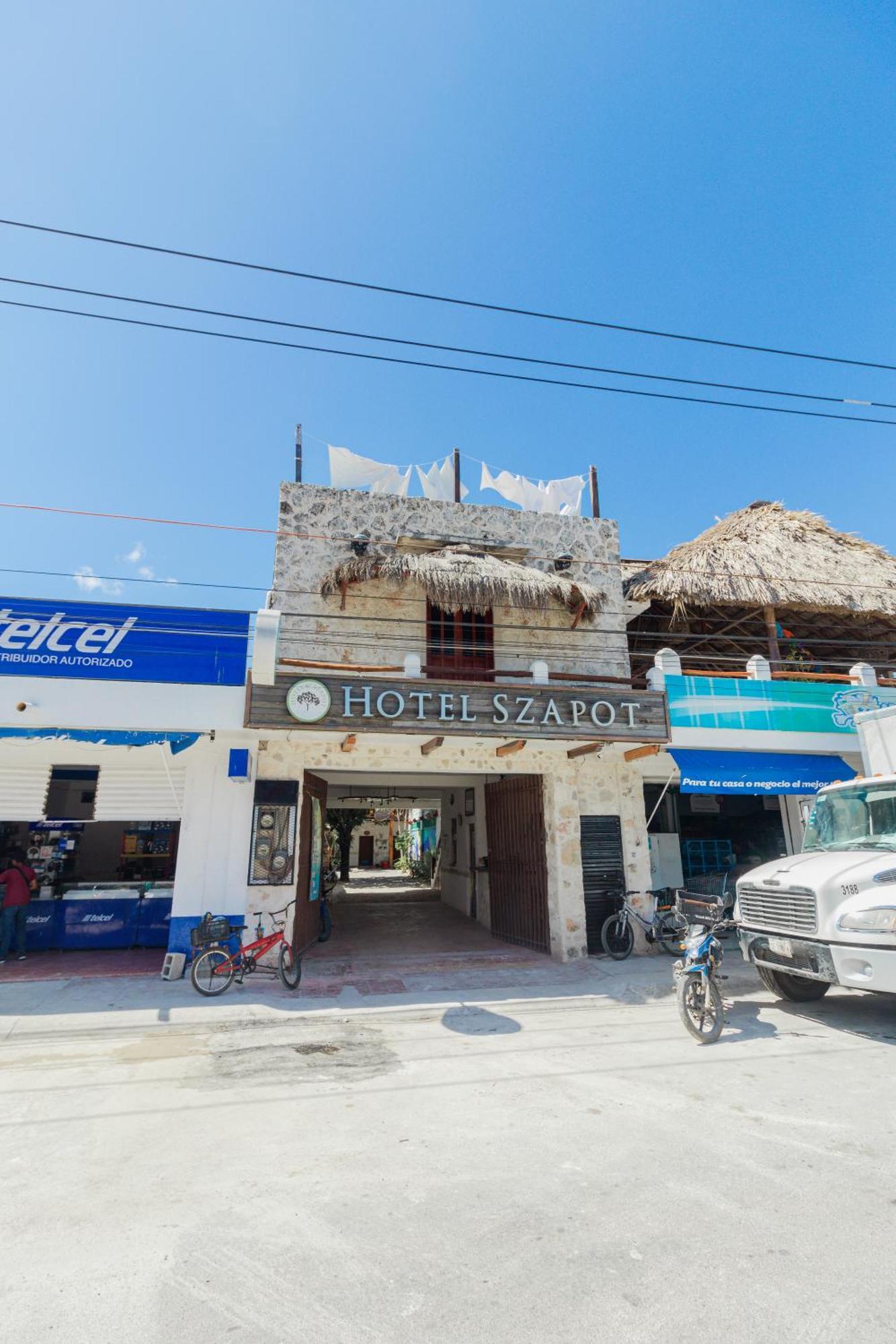 בקאלאר Hotel Szapot מראה חיצוני תמונה
